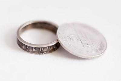Ring aus 5Schilling Silbermünzen